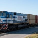 Locomotora de Ferrocargas del Sur operando en corredor ferroviario con foco en trazabilidad y eficiencia logística